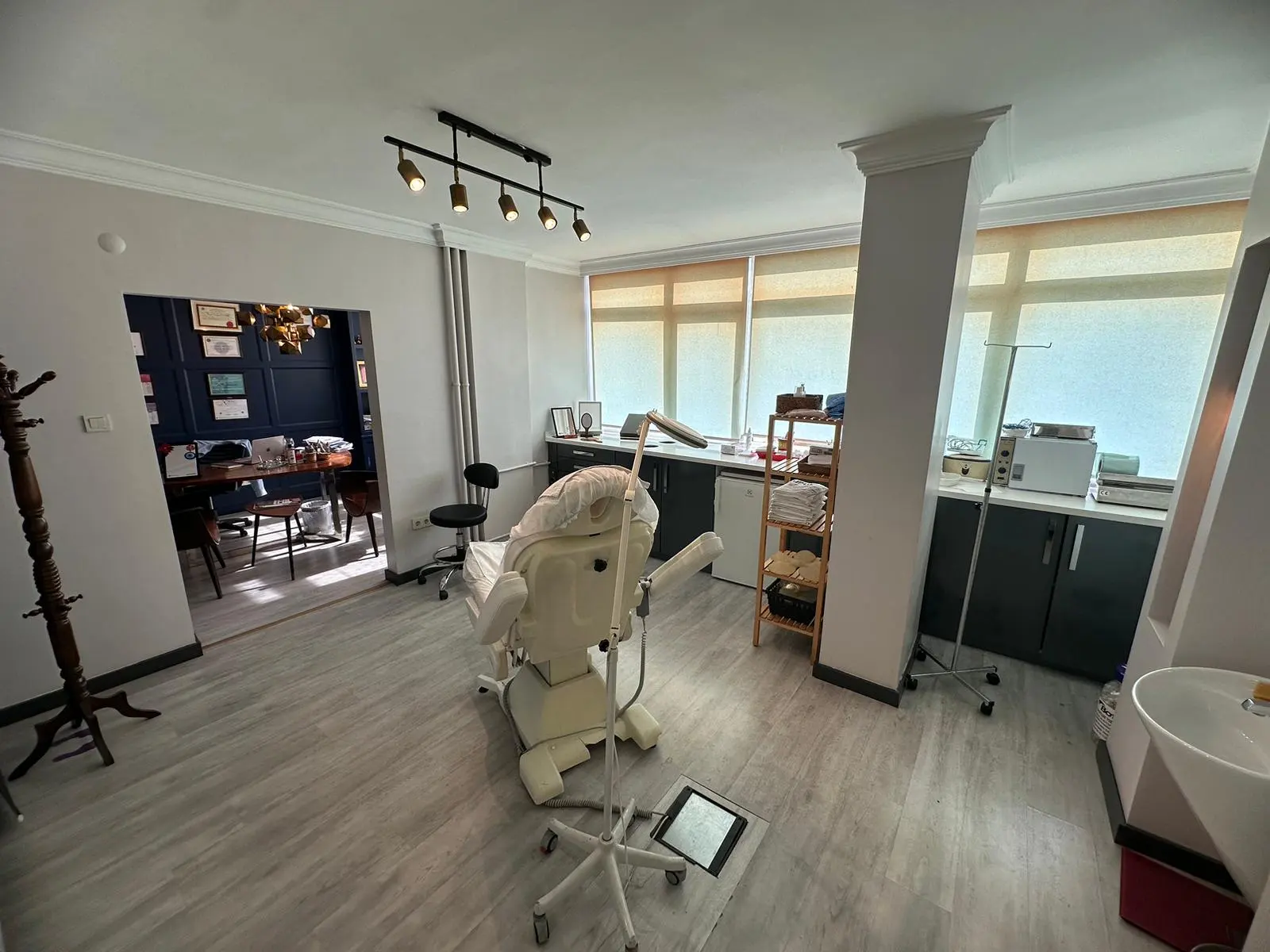 Von der Klinik bereitgestelltes Foto von Dr. Asu Deniz Burhanoğlu