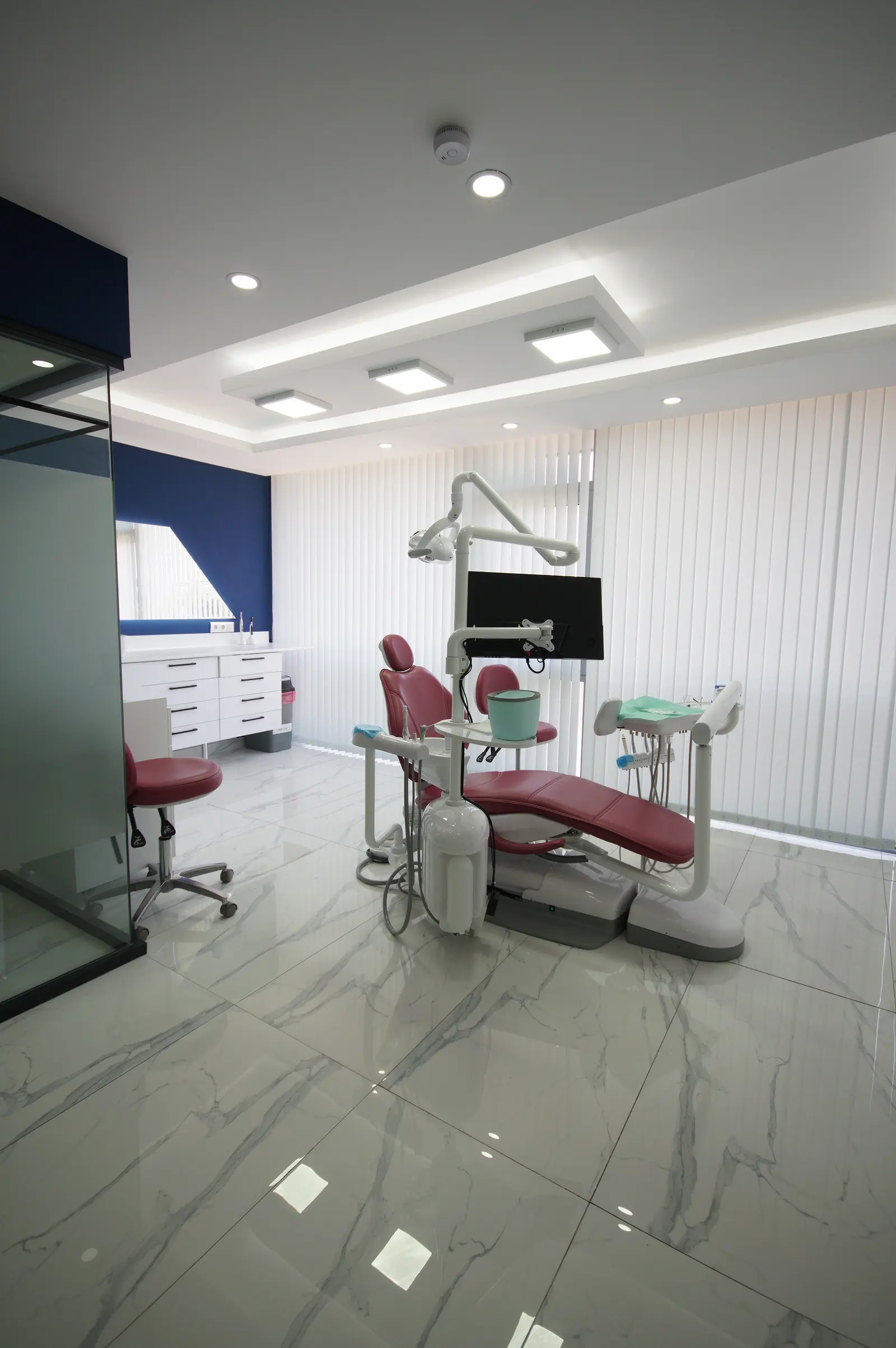 Clinic-provided photograph of Dent Lotus