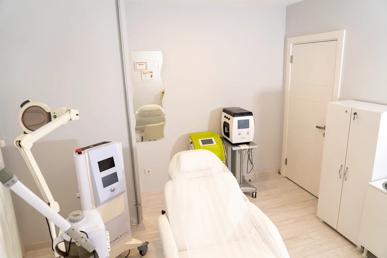 Clinic-provided photograph of Dr Çağdaş Orman