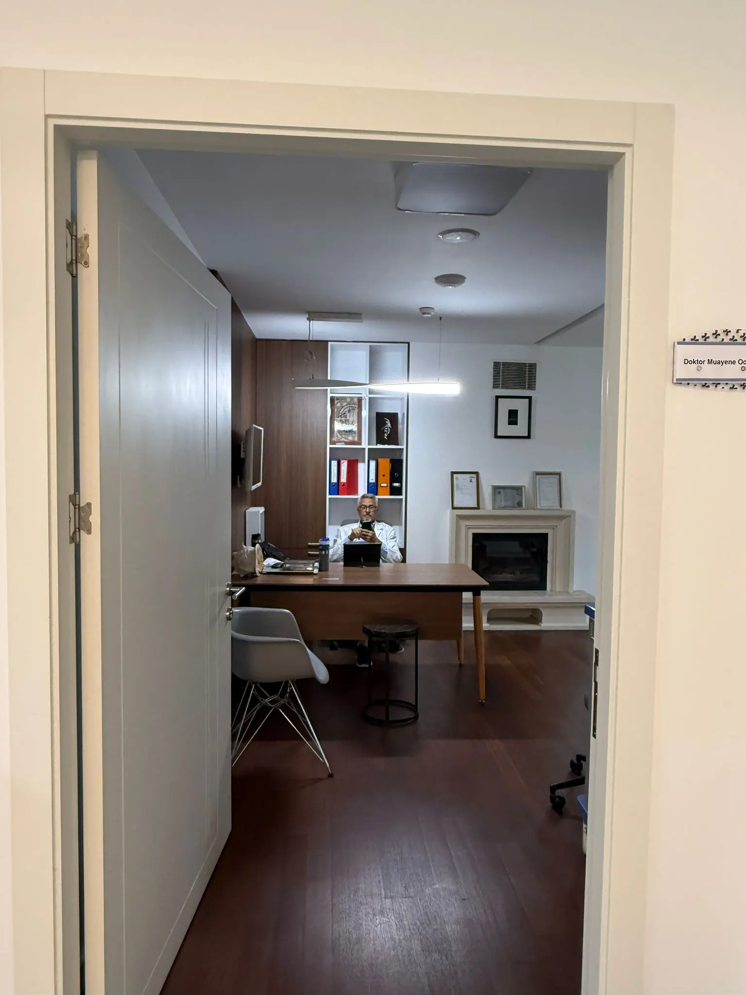 Clinic-provided photograph of Alana Clinic
