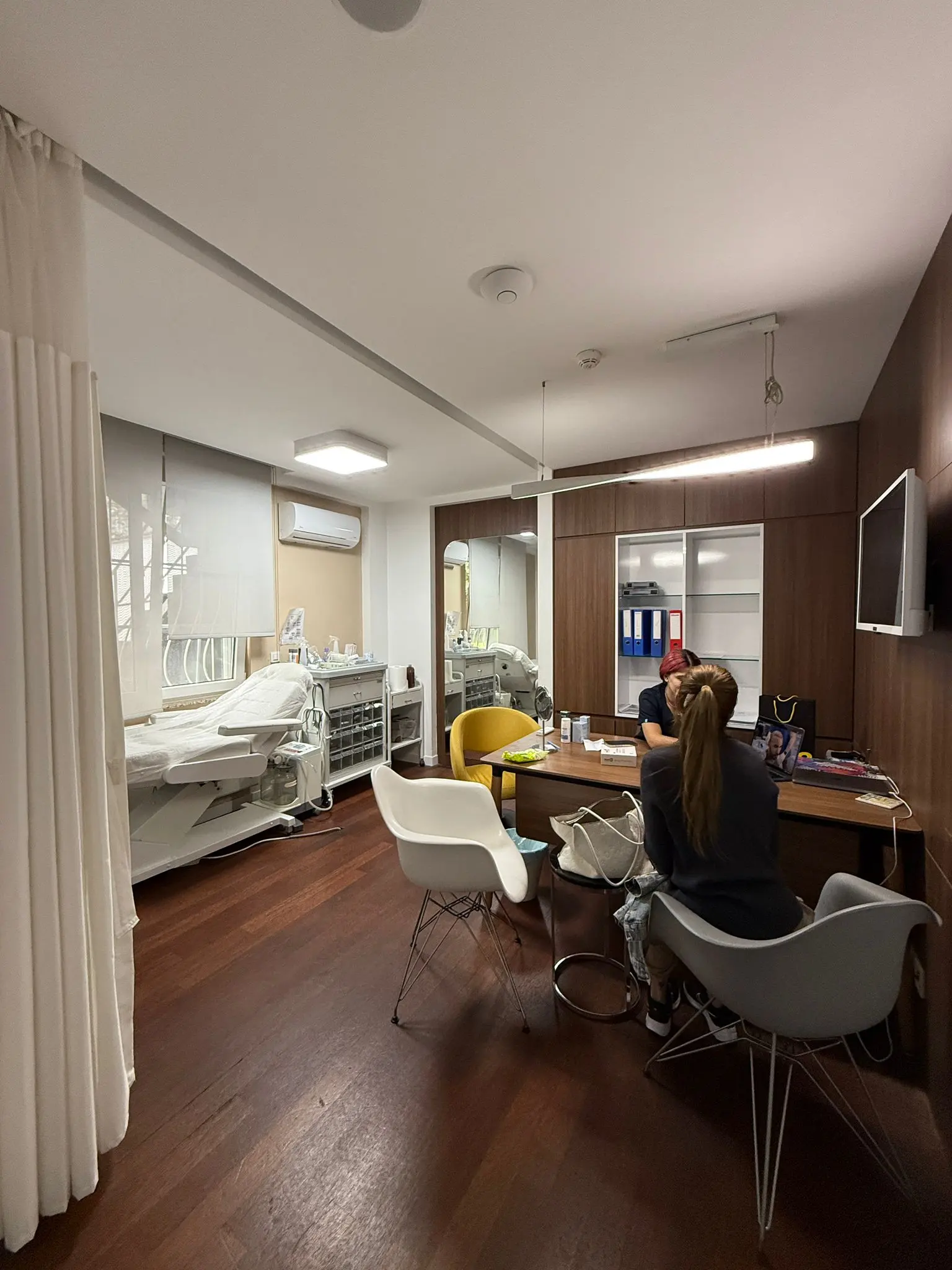 Clinic-provided photograph of Alana Clinic