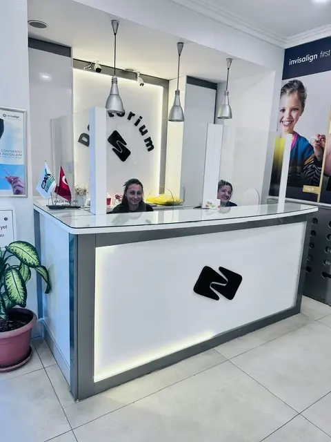 Von der Klinik bereitgestelltes Foto von Dentorium Zahnklinik