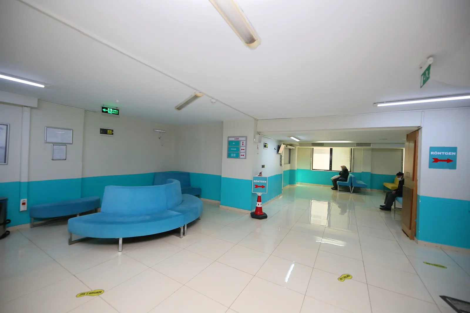 Clinic-provided photograph of Izmir Dental Hospital
