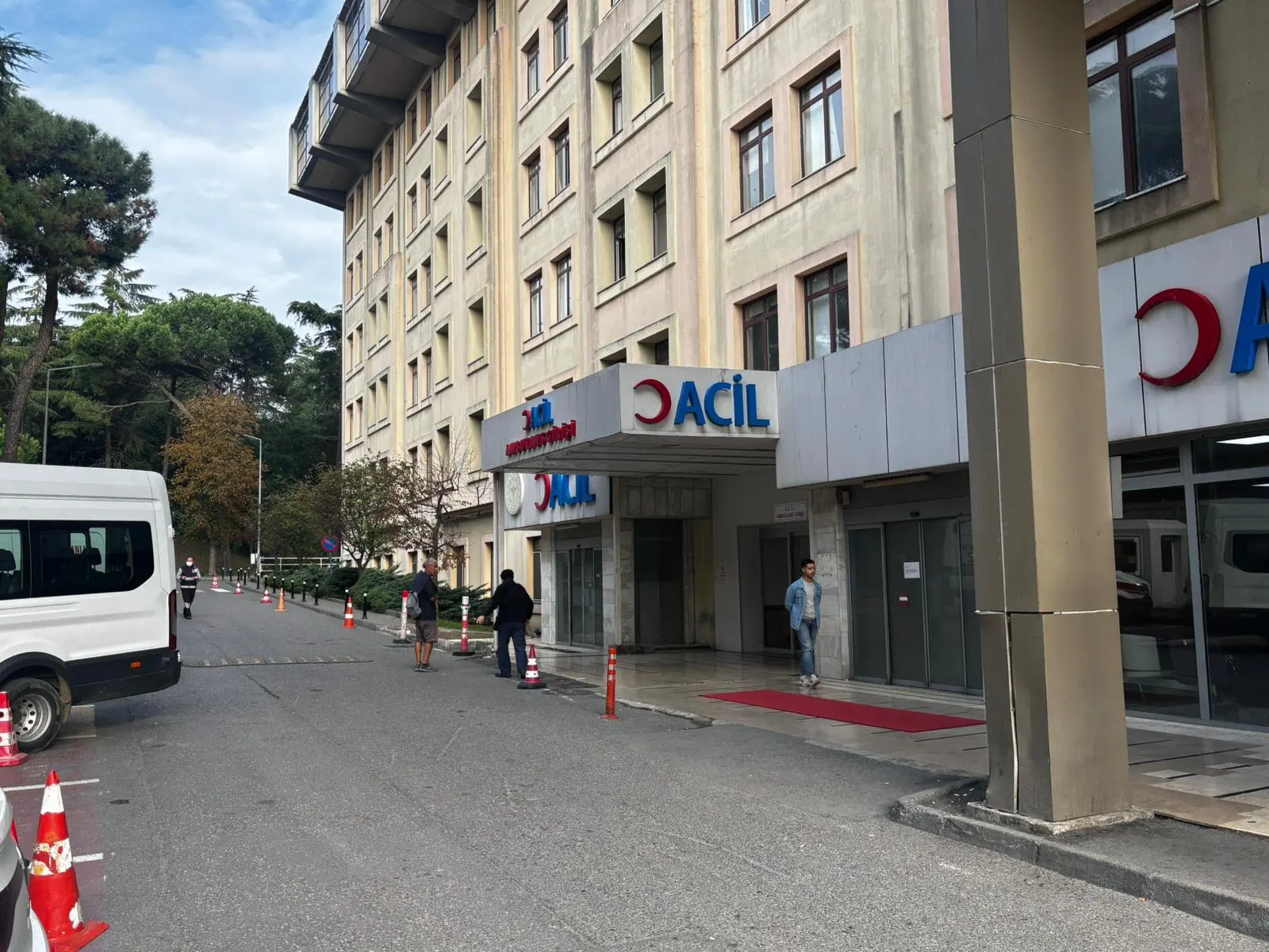 Clinic-provided photograph of Istanbul Sultan 2. Abdülhamit Han Training and Research Hospital