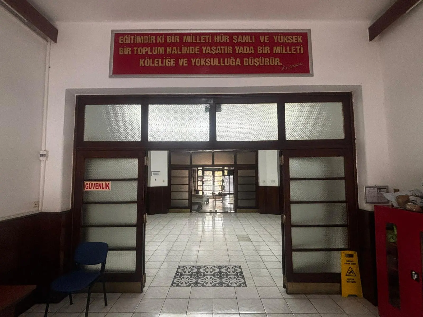 Clinic-provided photograph of Istanbul Sultan 2. Abdülhamit Han Training and Research Hospital