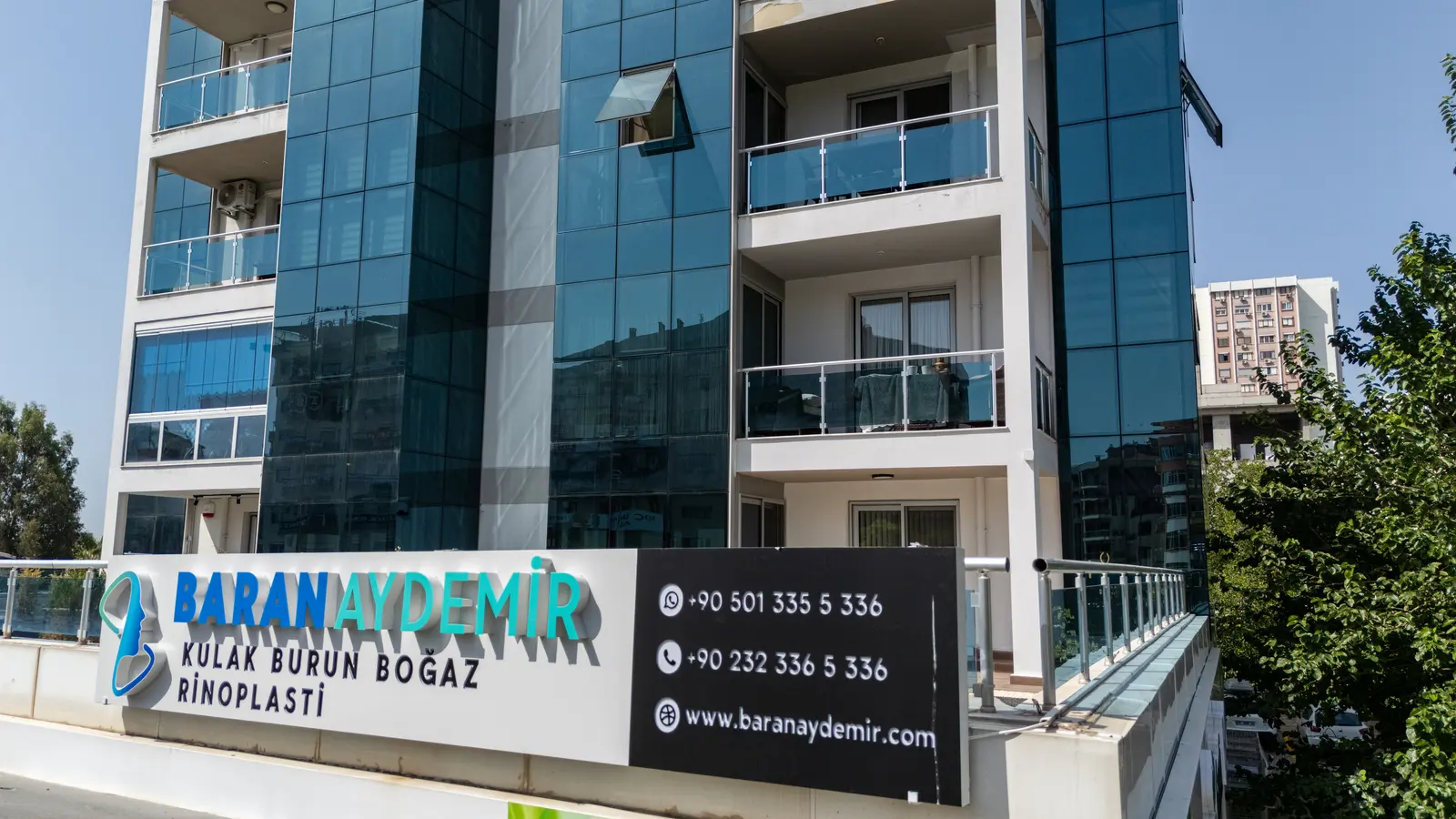 Von der Klinik bereitgestelltes Foto von Dr. Baran Aydemir