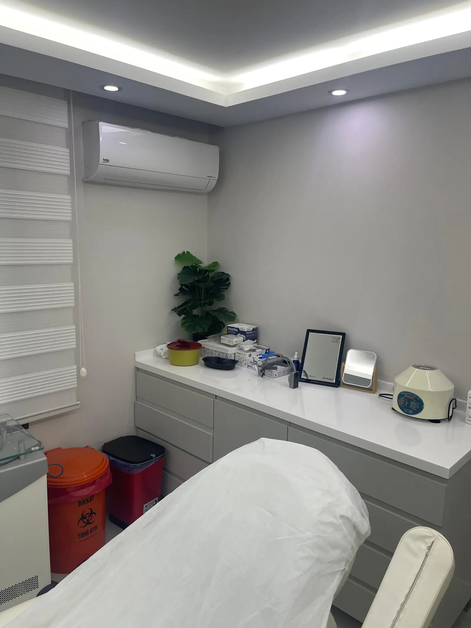 Clinic-provided photograph of Dr Onur Evren Yılmaz