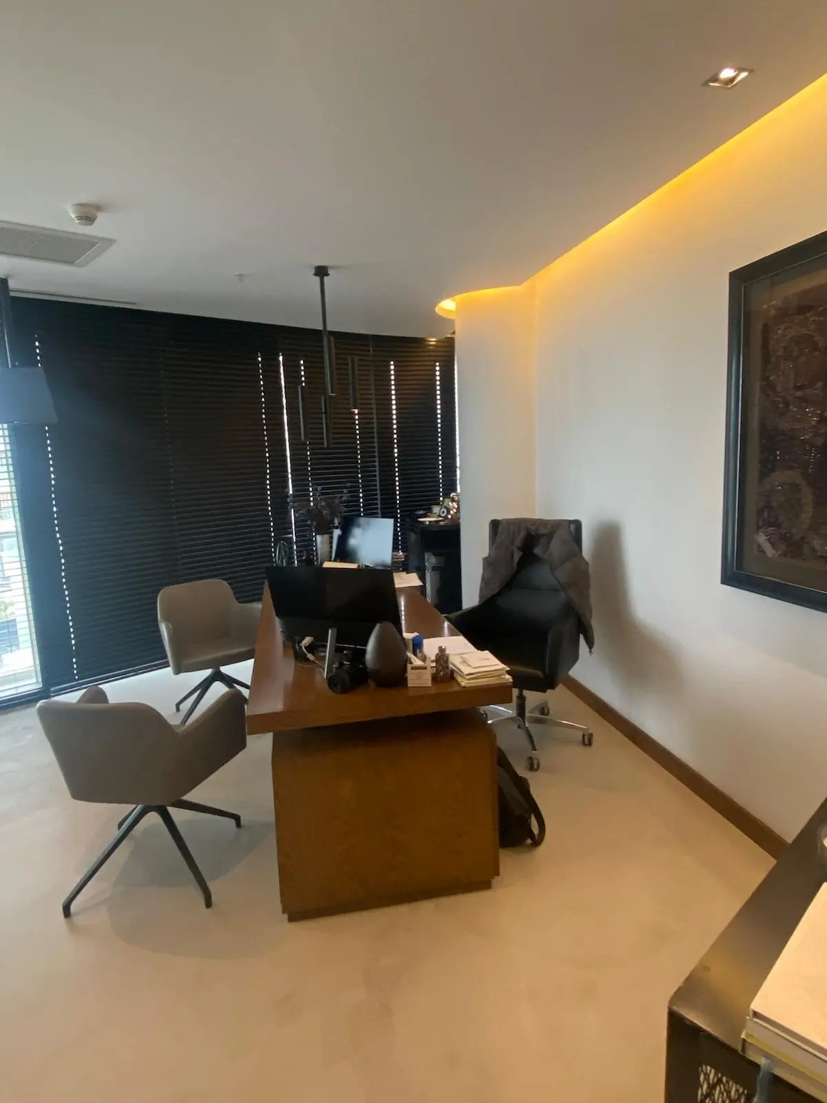 Clinic-provided photograph of Prof. Dr Ömer Taşkın Yücel