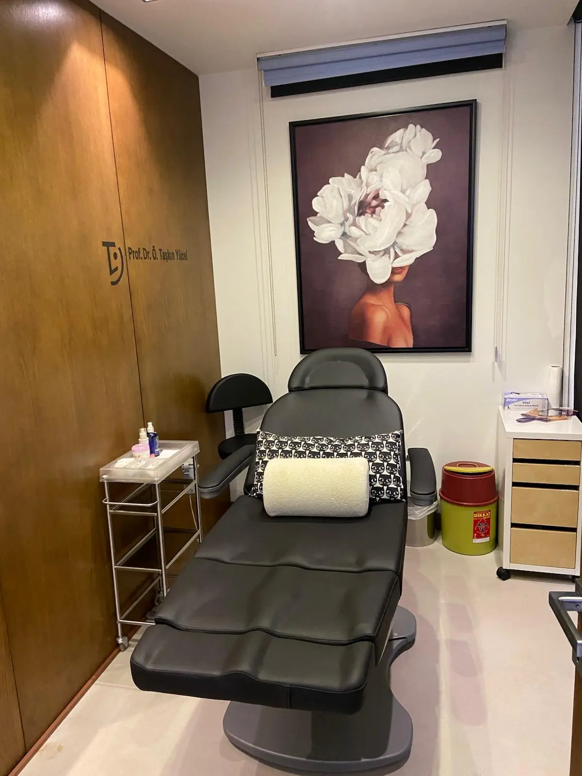 Clinic-provided photograph of Prof. Dr Ömer Taşkın Yücel