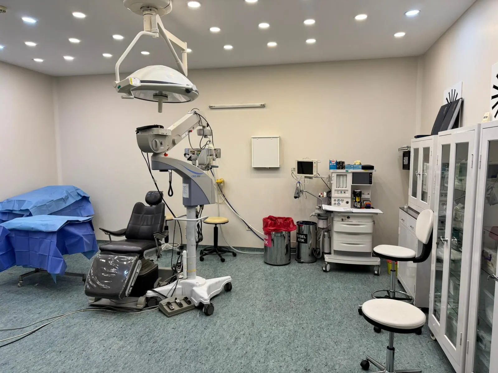 Clinic-provided photograph of Veni Vidi Eye Centre