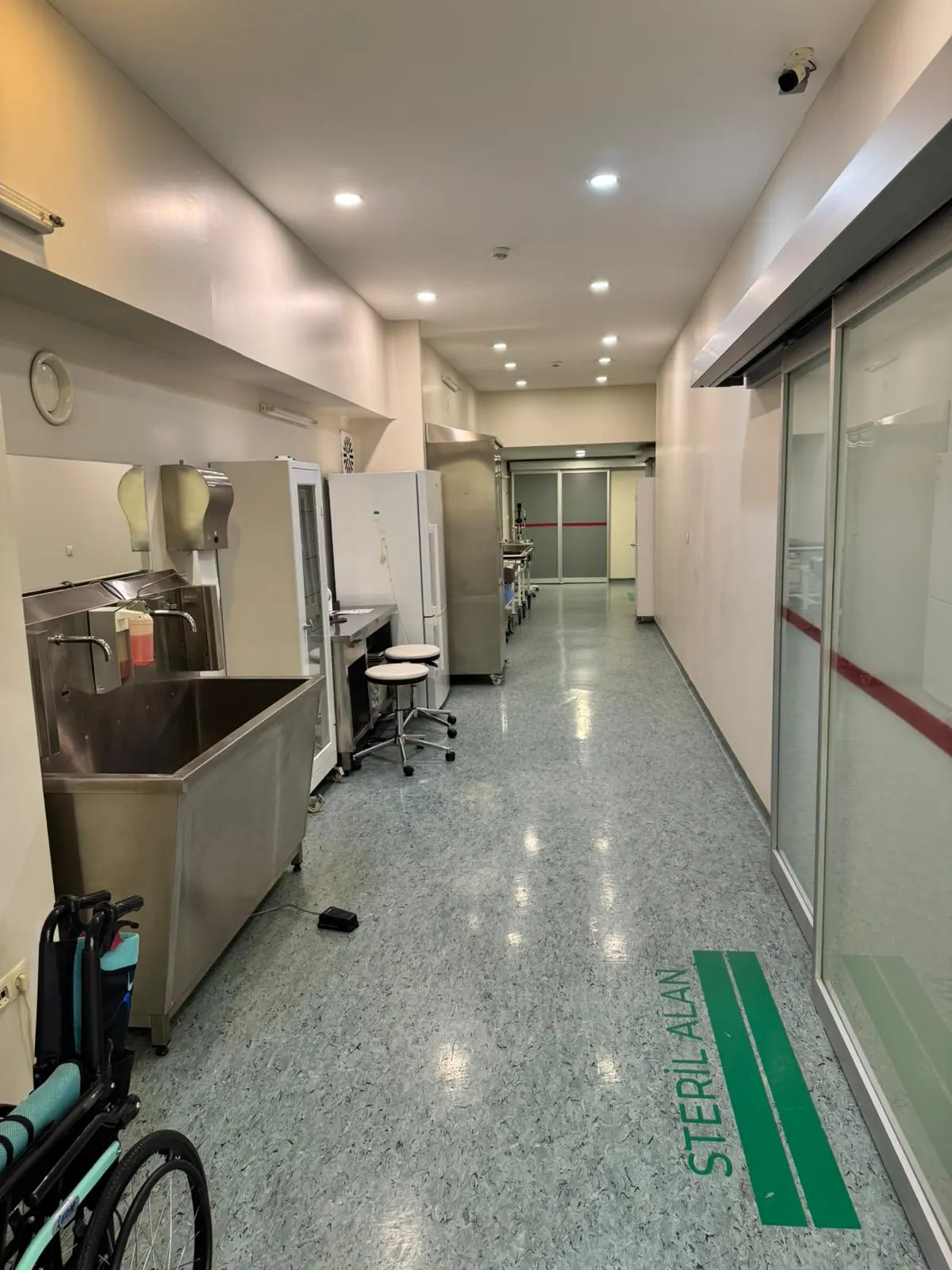 Clinic-provided photograph of Veni Vidi Eye Centre