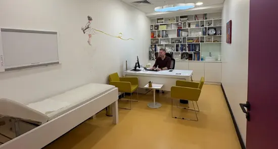 Clinic-provided photograph of Dr Barış Görgün