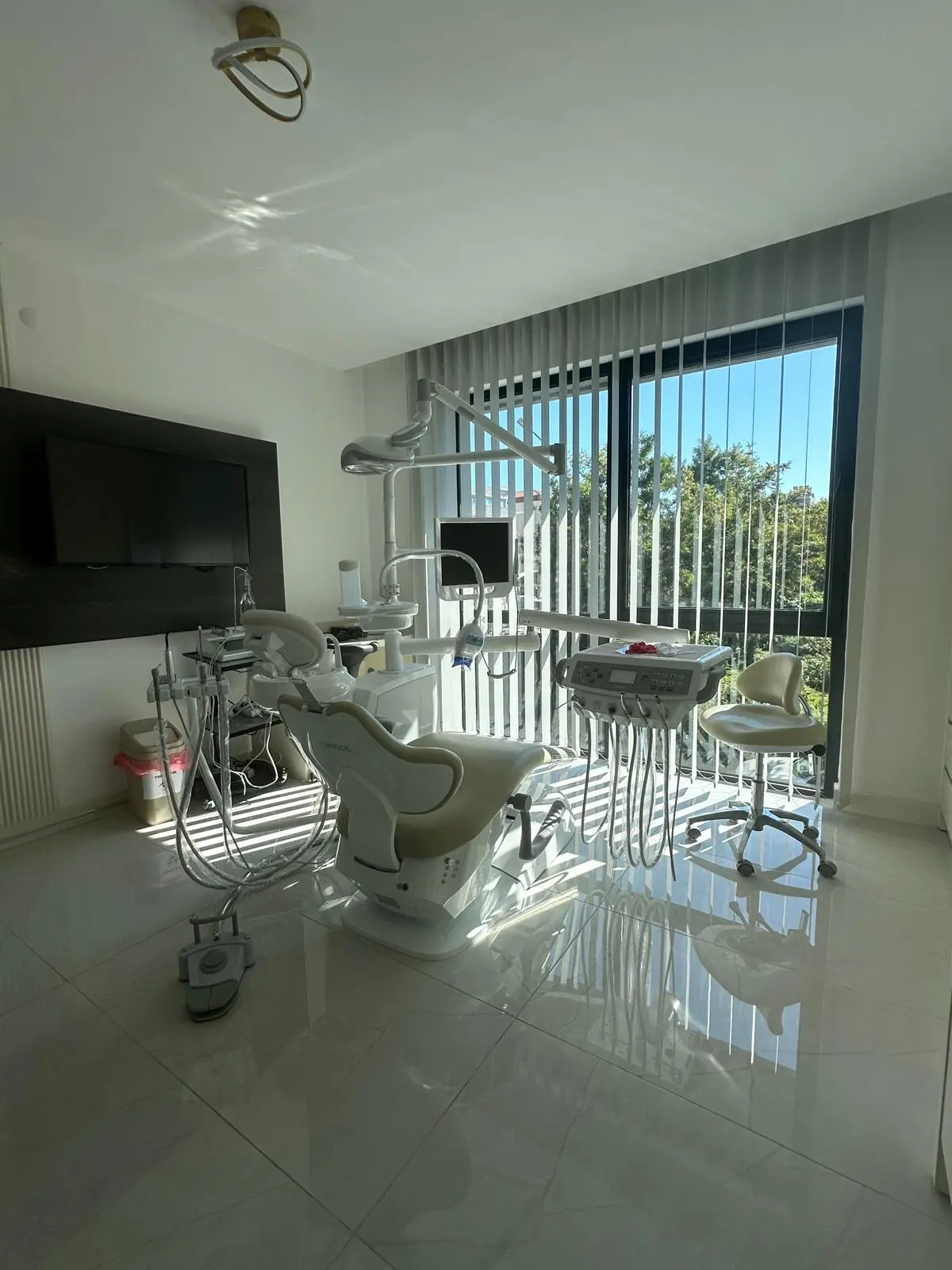 Clinic-provided photograph of Dr Zeynep İrem Sezer