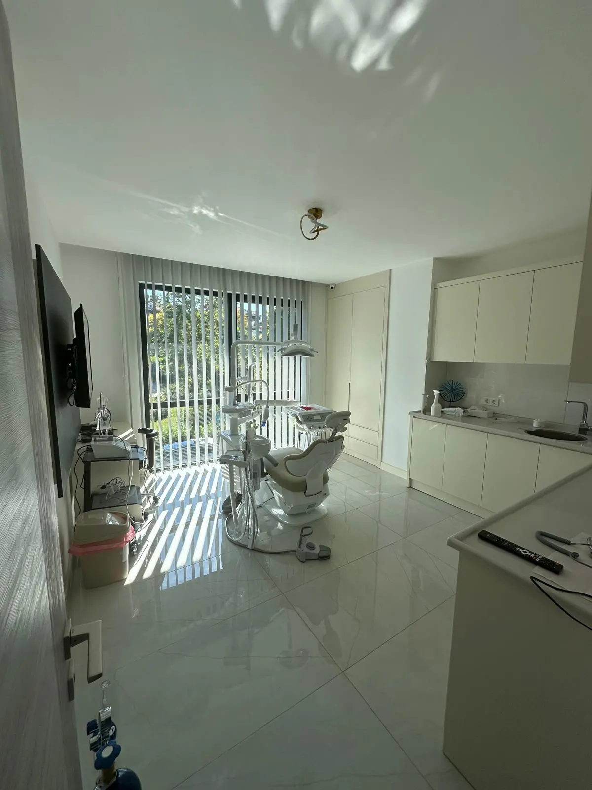 Clinic-provided photograph of Dr Zeynep İrem Sezer