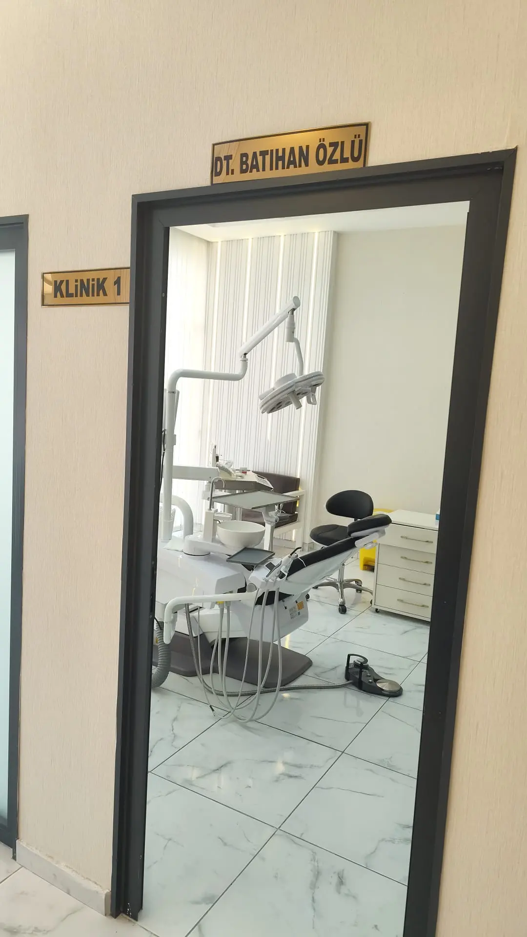 Clinic-provided photograph of Dr Batıhan Özlü