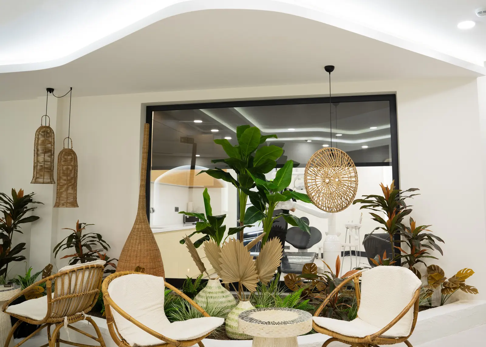 Clinic-provided photograph of Antalya Dental ART