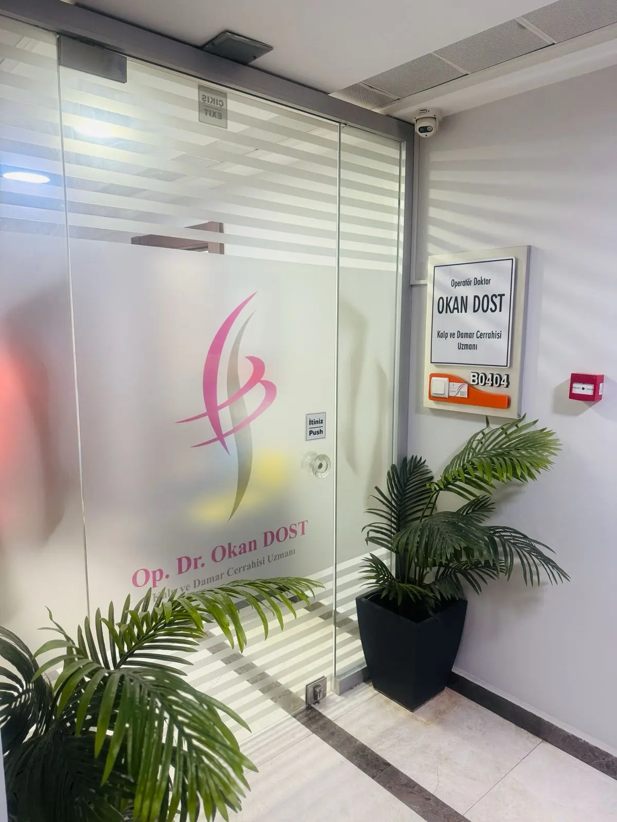 Von der Klinik bereitgestelltes Foto von Dr. Okan Dost