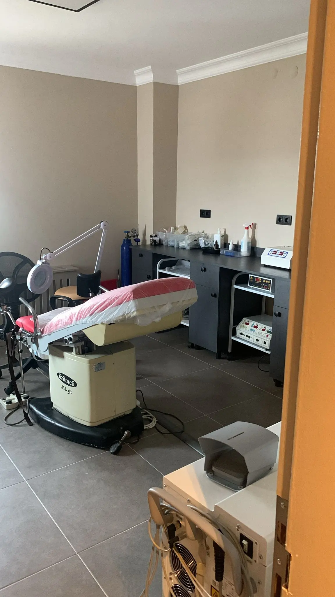 Clinic-provided photograph of Dr Mustafa Derda Kaya