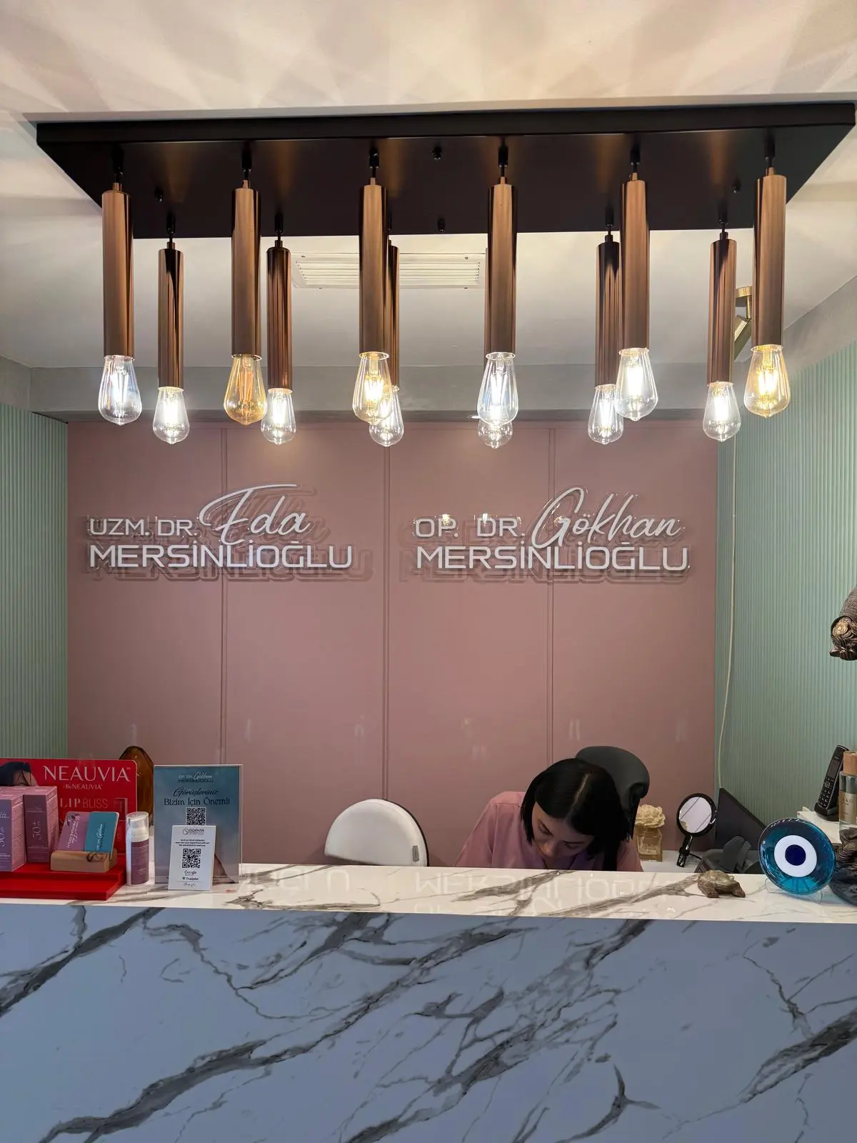 Clinic-provided photograph of Dr Fahri Gökhan Mersinlioğlu