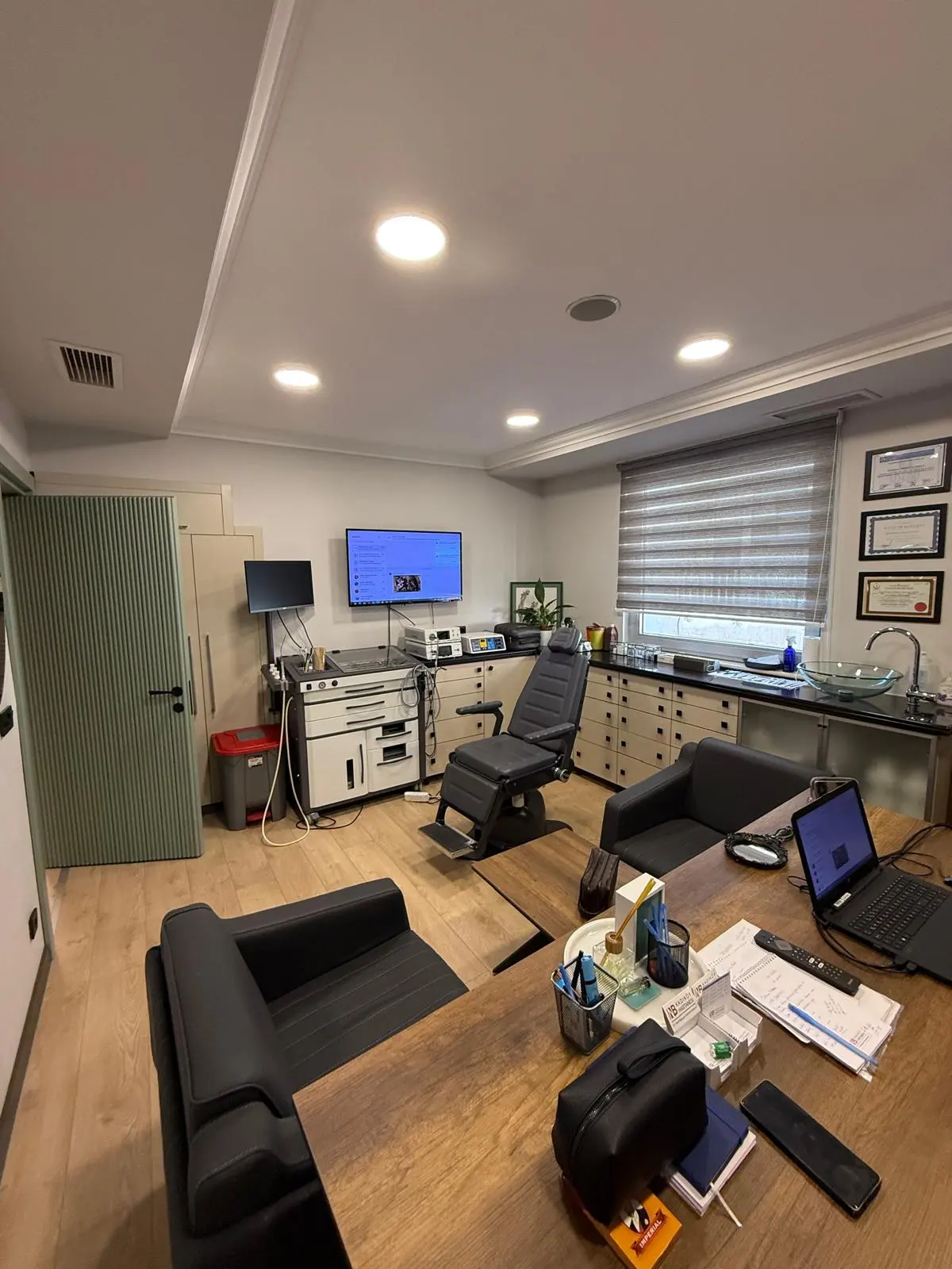 Clinic-provided photograph of Dr Fahri Gökhan Mersinlioğlu