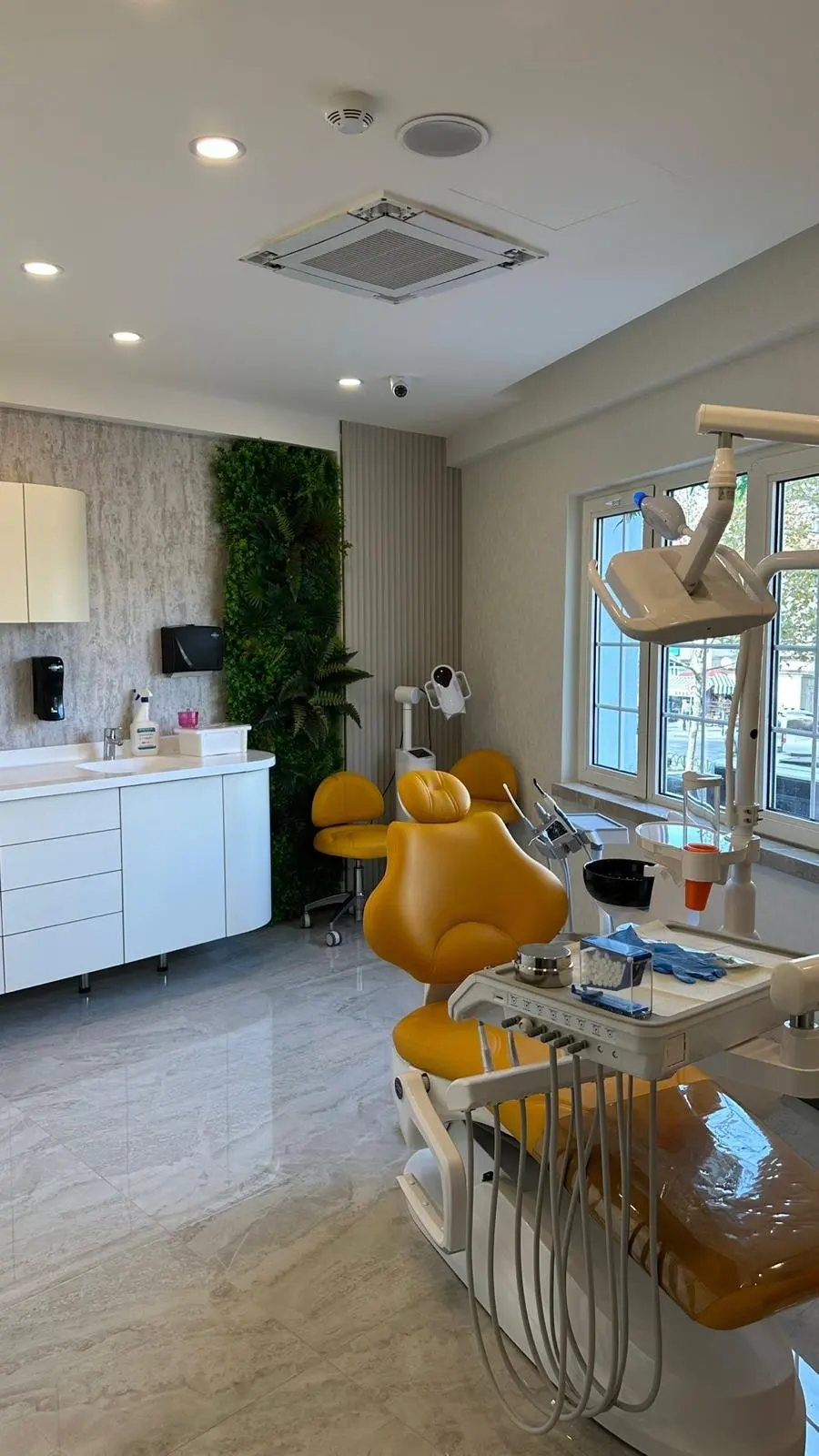 Clinic-provided photograph of Avrupa UBK Dental