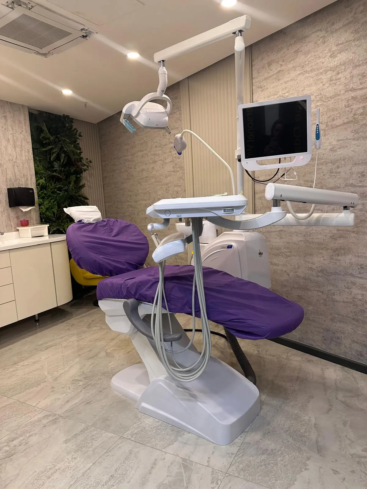 Clinic-provided photograph of Avrupa UBK Dental