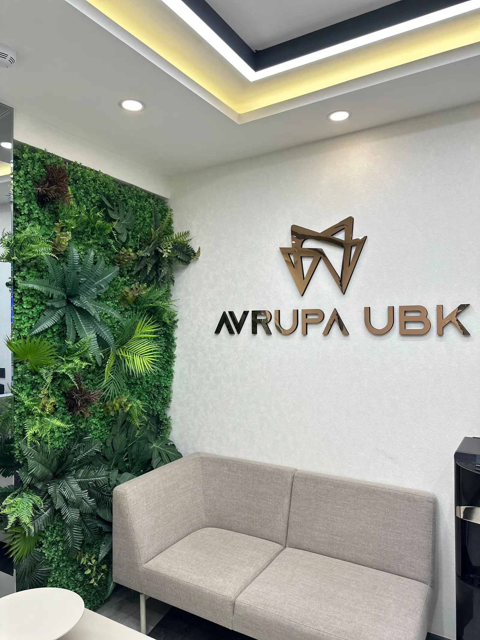 Clinic-provided photograph of Avrupa UBK Dental