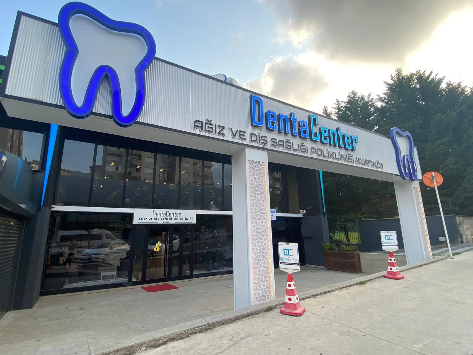 Von der Klinik bereitgestelltes Foto von Dentacenter Kurtköy Zahnklinik
