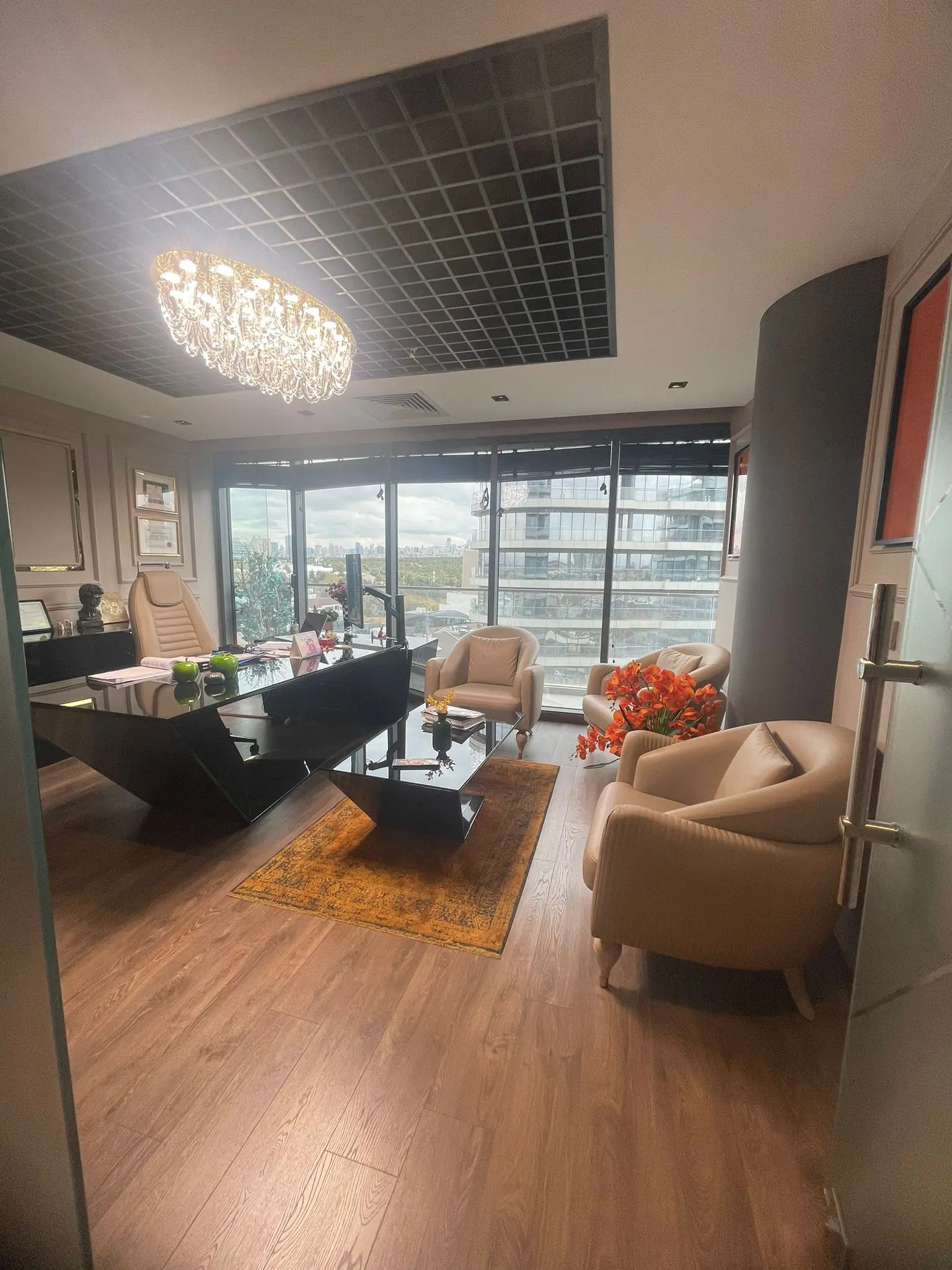 Clinic-provided photograph of Dr Tuğba Öktemer (Koçak)