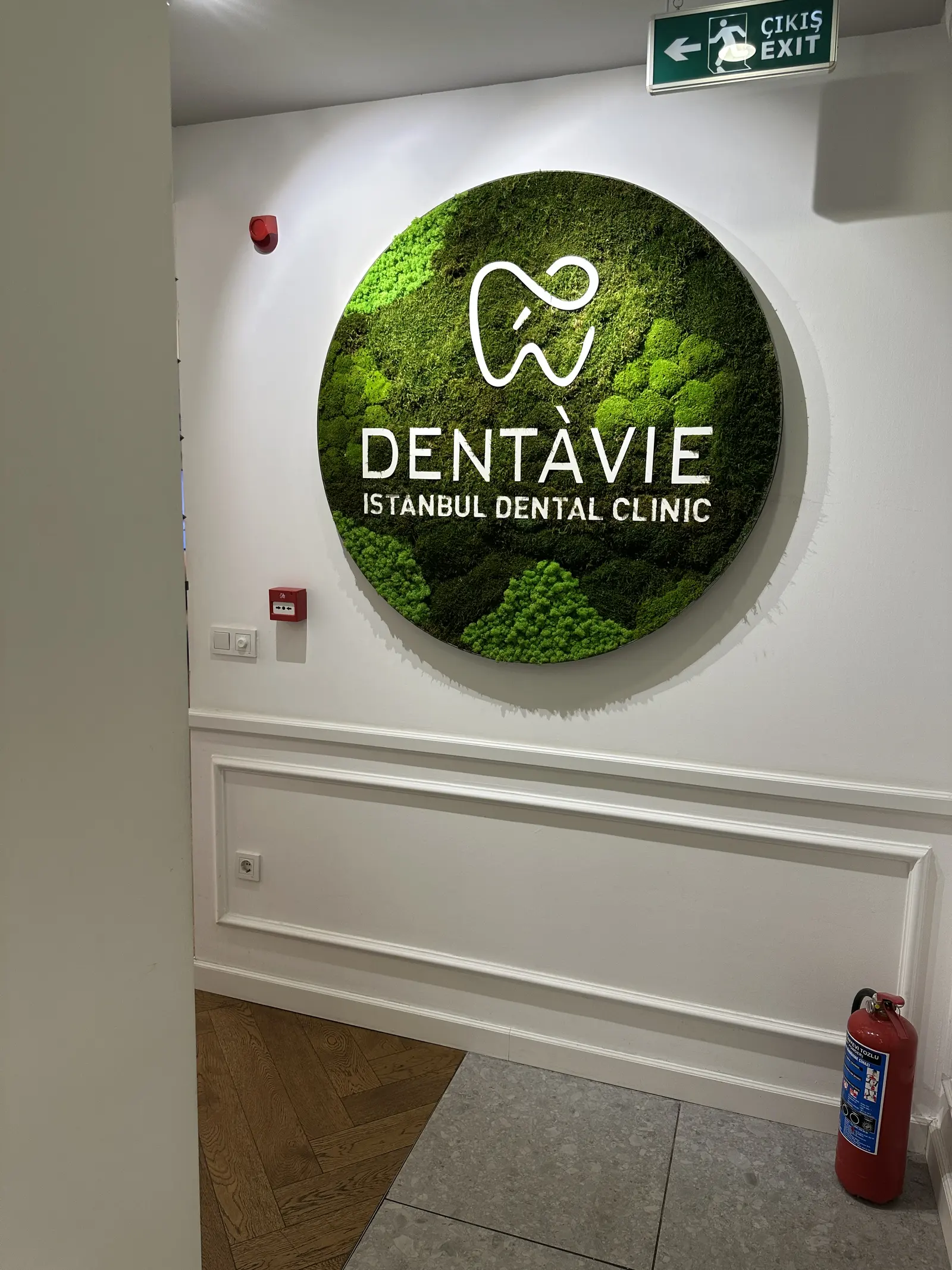 Von der Klinik bereitgestelltes Foto von Dentavie Zahnklinik