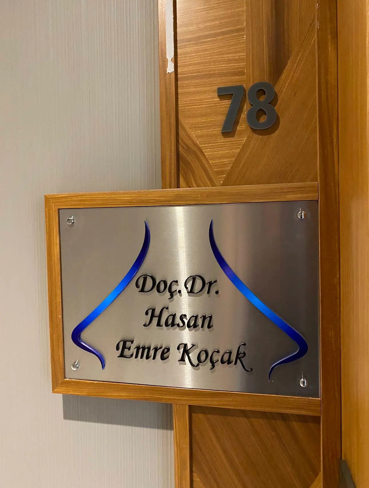 Clinic-provided photograph of Assoc. Prof. Dr Hasan Emre Koçak