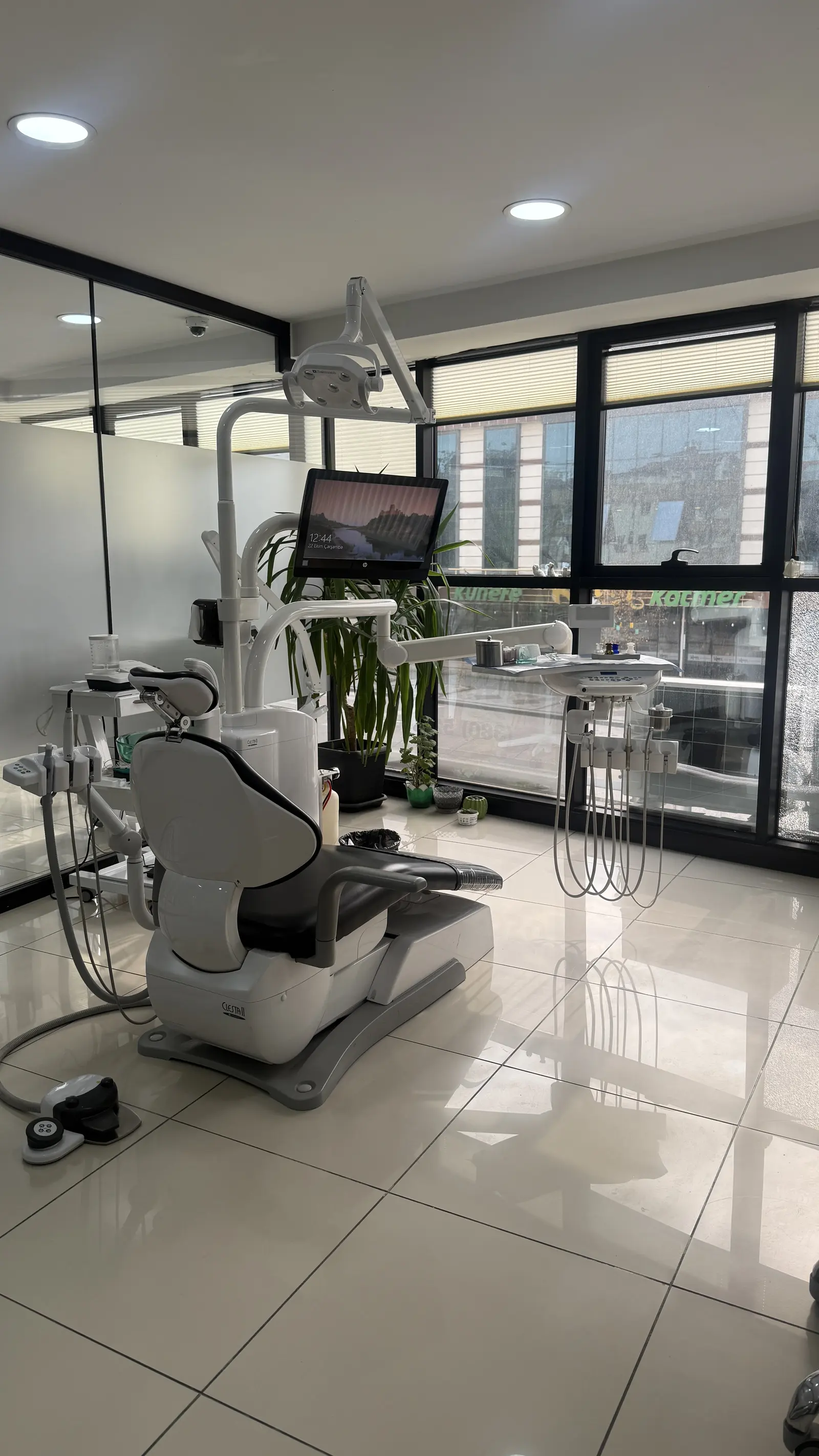 Clinic-provided photograph of Dr Hekimi Elif Çavuş Kılıçoğlu