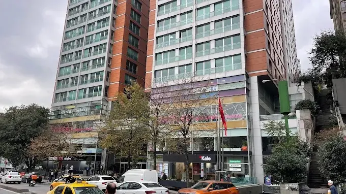 Clinic-provided photograph of Dr Arda Akgün