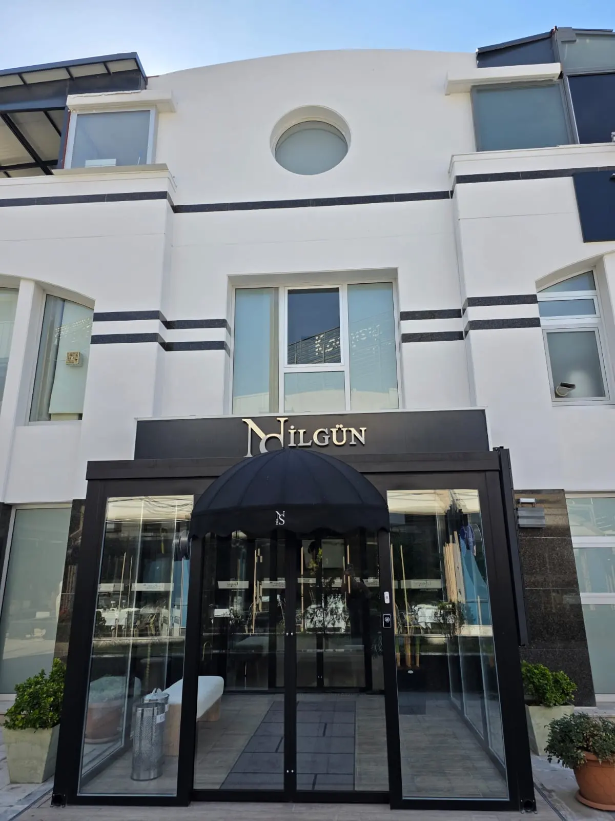 Clinic-provided photograph of Dr Nilgün Soysal (Elbistanlı)