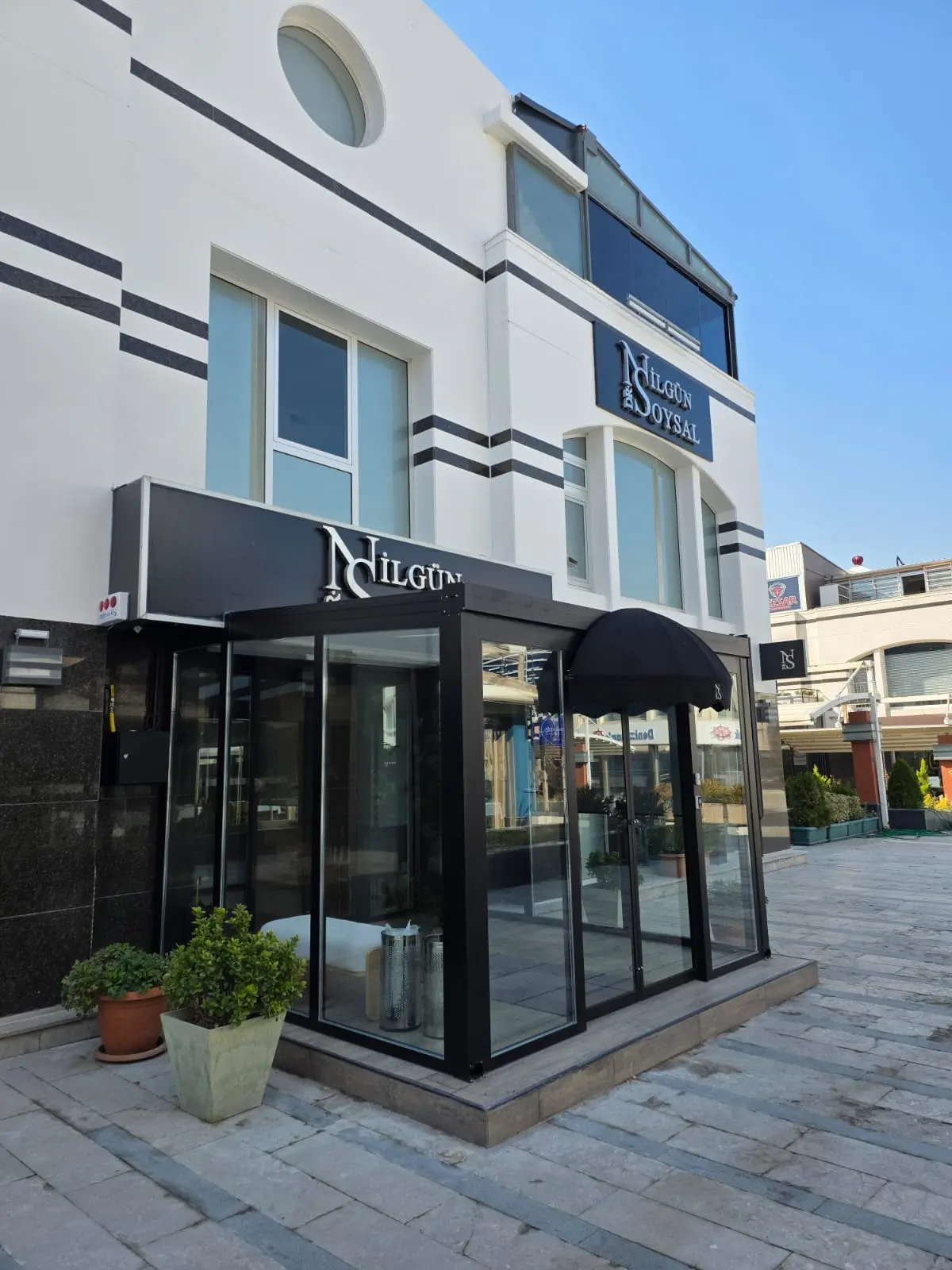 Clinic-provided photograph of Dr Nilgün Soysal (Elbistanlı)
