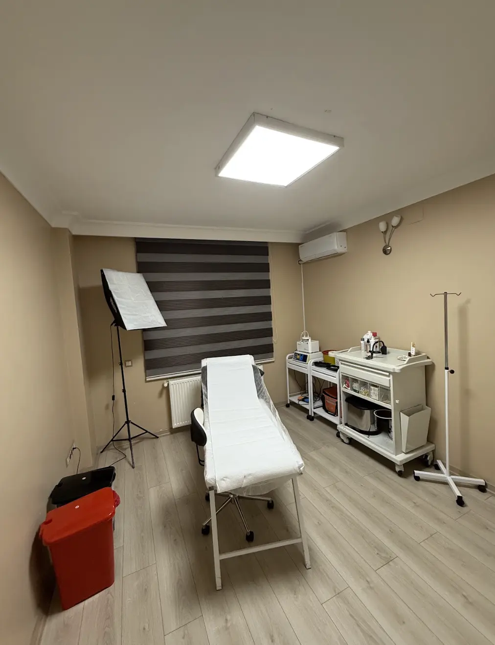 Clinic-provided photograph of Dr Nazlı Tosun