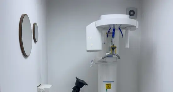 Von der Klinik bereitgestelltes Foto von Dr. Ömer Bayar