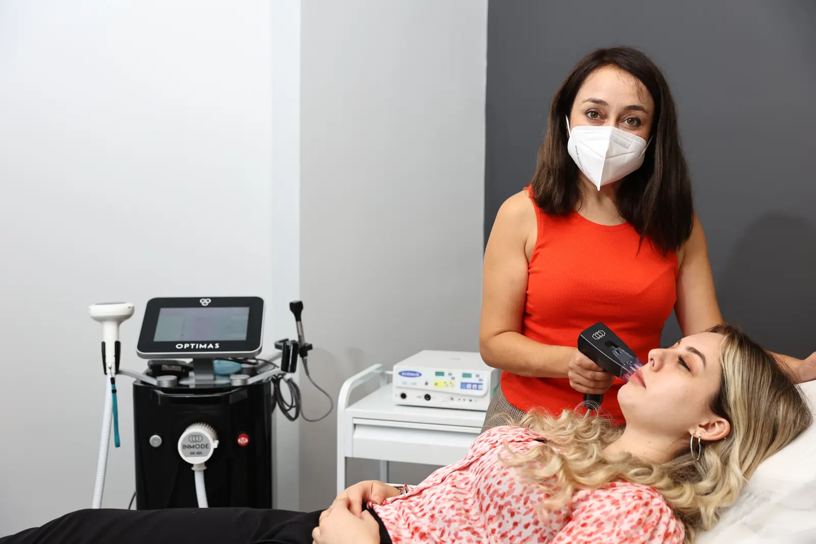 Von der Klinik bereitgestelltes Foto von Dr. Vasfiye Ayhan
