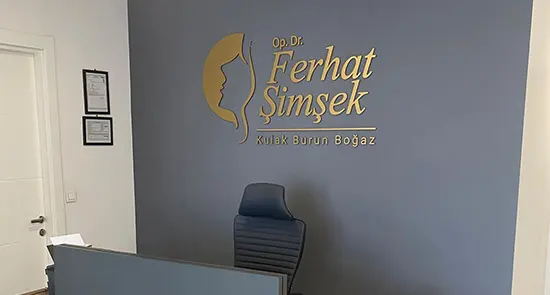 Von der Klinik bereitgestelltes Foto von Dr. Ferhat Şimşek