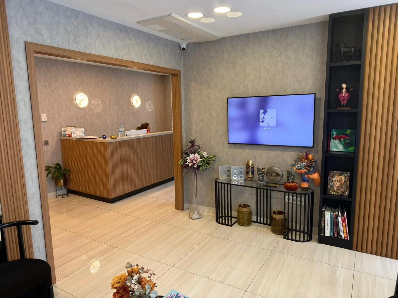 Clinic-provided photograph of Dr İsmail Çalıkoğlu