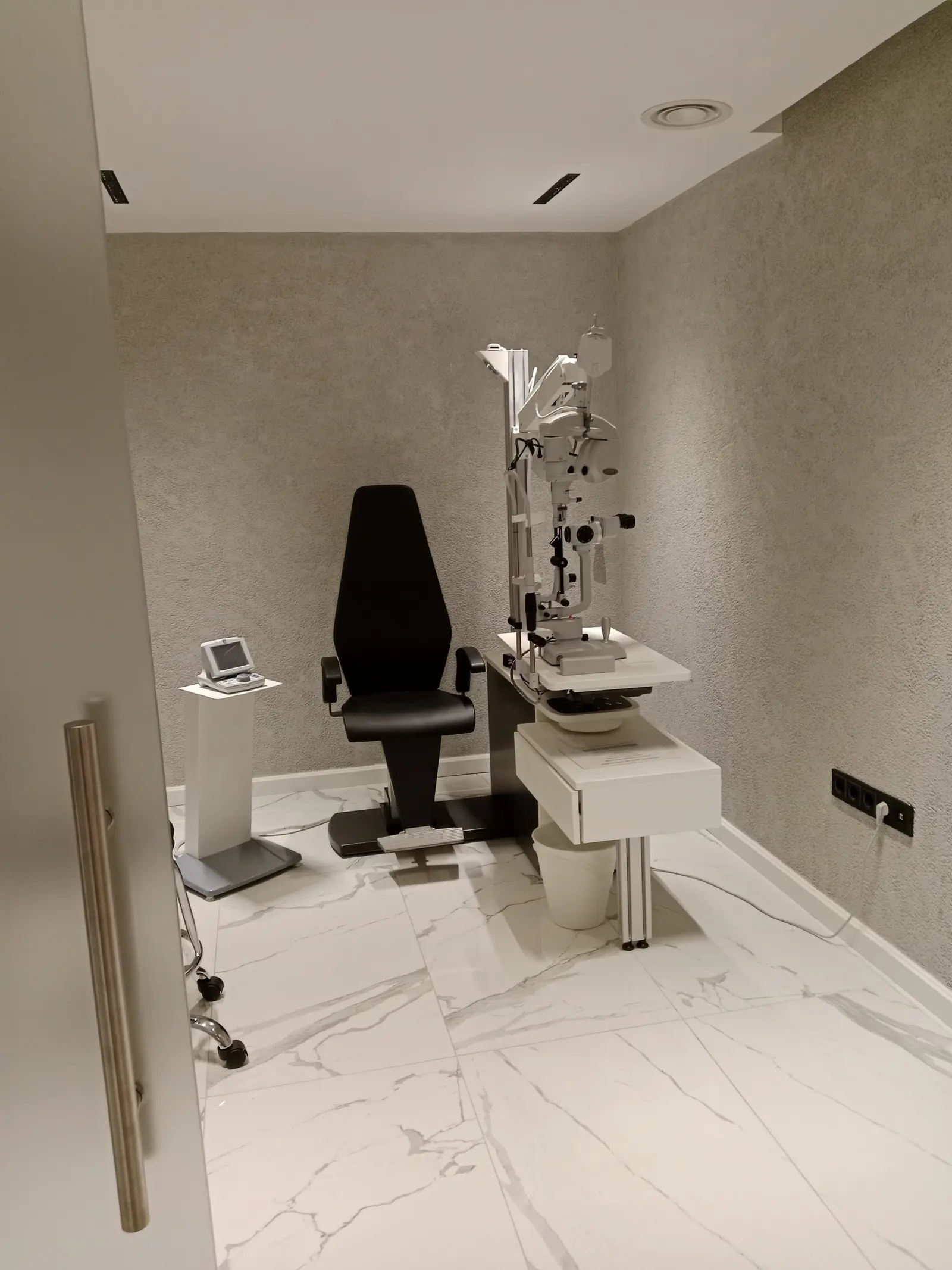 Von der Klinik bereitgestelltes Foto von Dr. Ömer Takeş