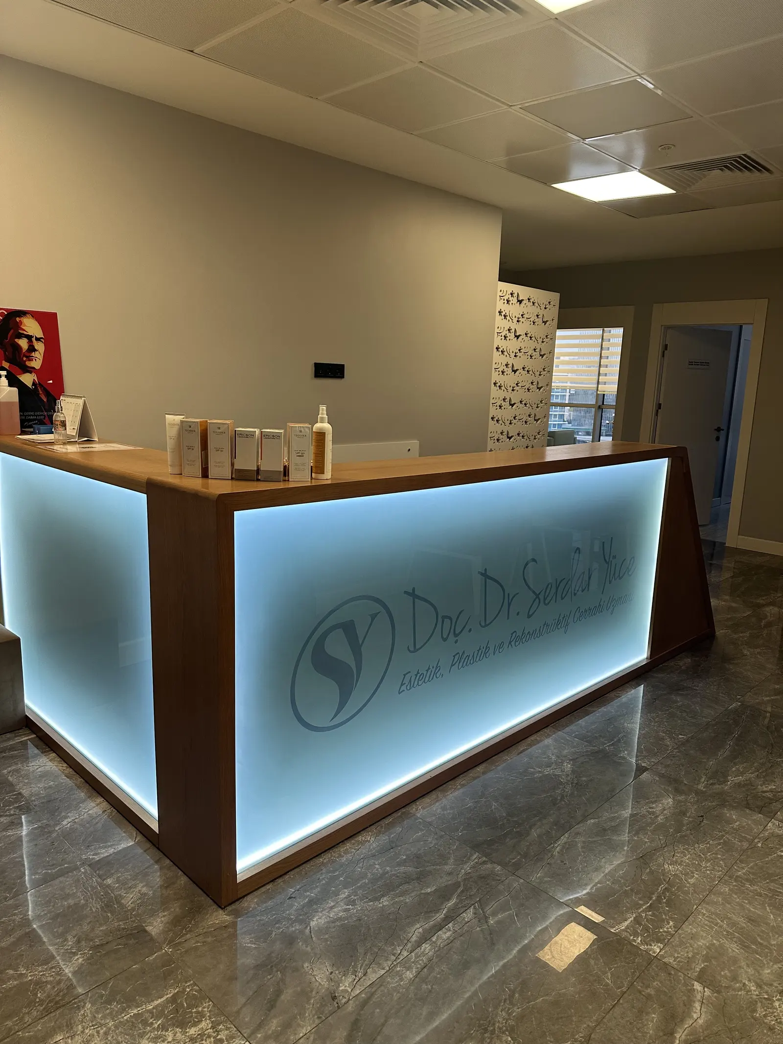 Clinic-provided photograph of Assoc. Prof. Dr Serdar Yüce