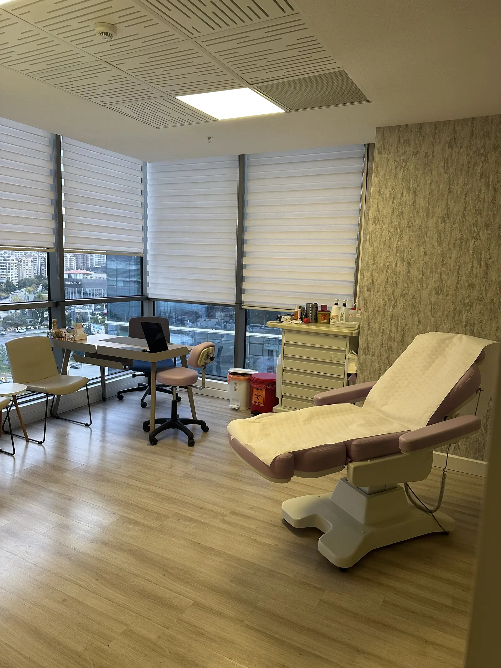 Clinic-provided photograph of Assoc. Prof. Dr Serdar Yüce