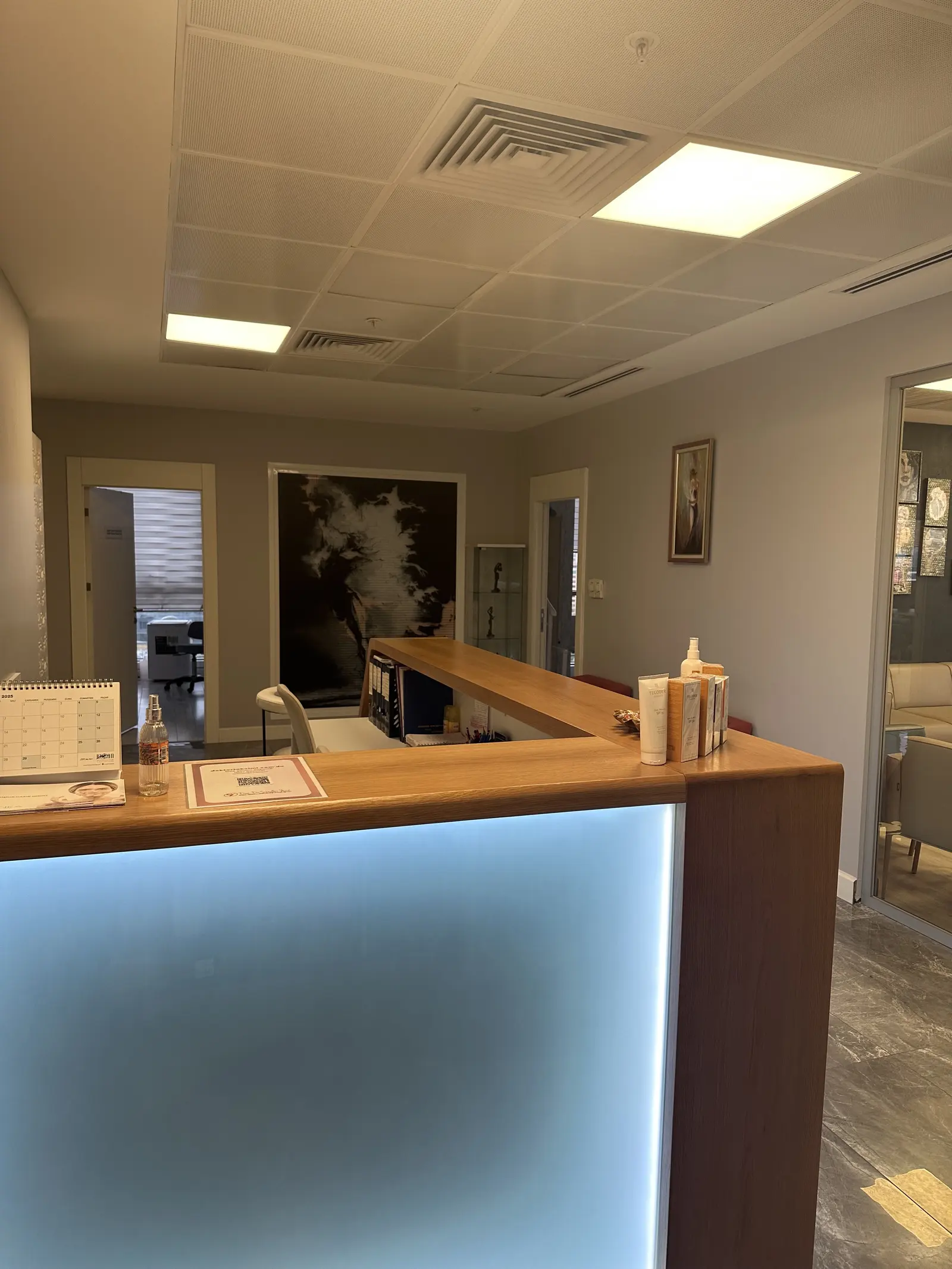 Clinic-provided photograph of Assoc. Prof. Dr Serdar Yüce