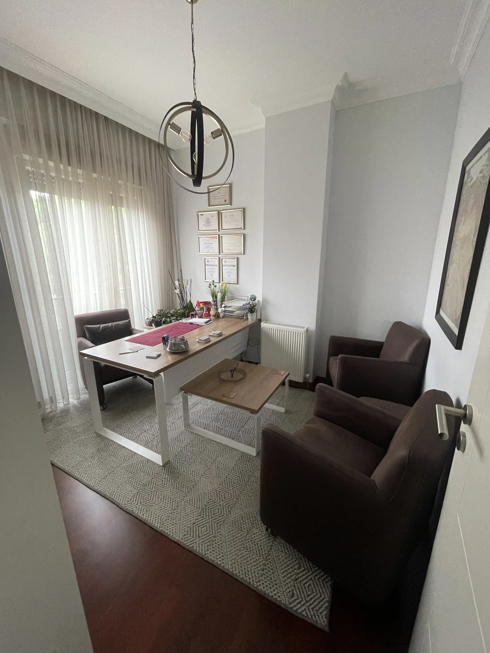 Clinic-provided photograph of Assoc. Prof. Dr Lale Susan Karakış