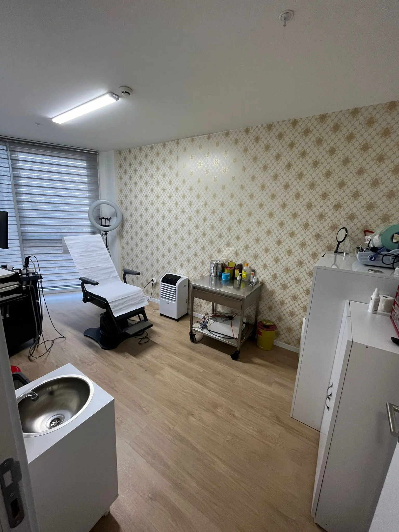 Clinic-provided photograph of Assoc. Prof. Dr Can İlker Demir