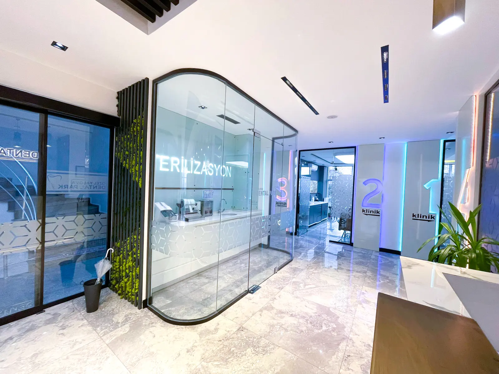 Clinic-provided photograph of Yalova Dental Park