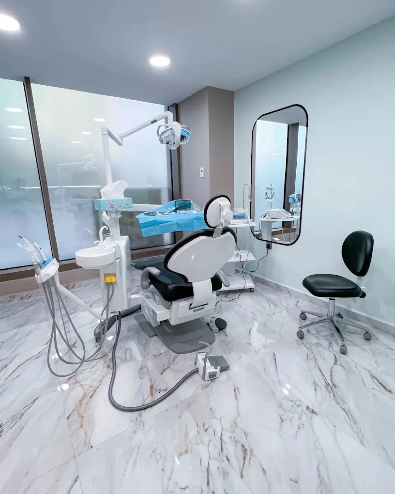 Clinic-provided photograph of Serem Dental Clinic