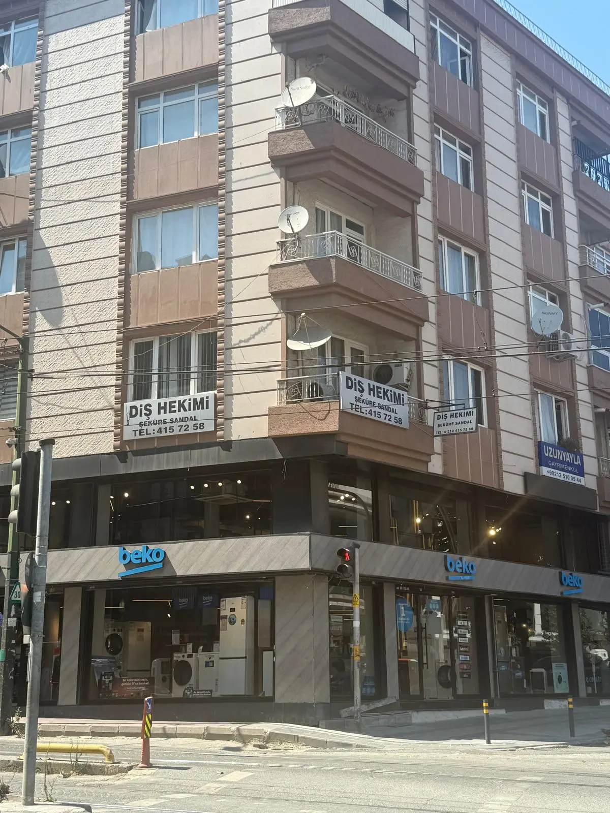 Clinic-provided photograph of Dr Şeküre Sandal