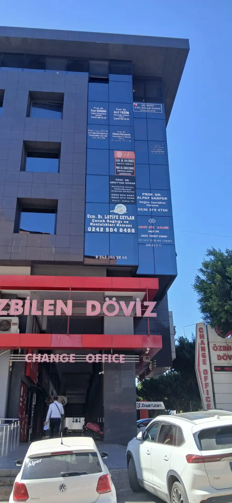 Clinic-provided photograph of Dr Ezgi Özkan Özben
